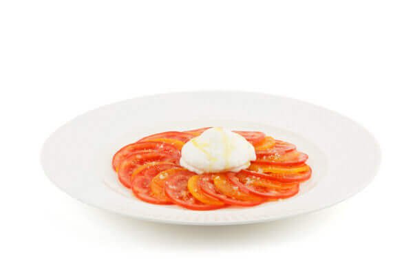 CARPACCIO DE TOMATES, ESPUMA MOZZARELLA* … ET EN TOUCHE FINALE, VAPORISEZ DE SPRAY BASILIC GARDEN PARTY ®